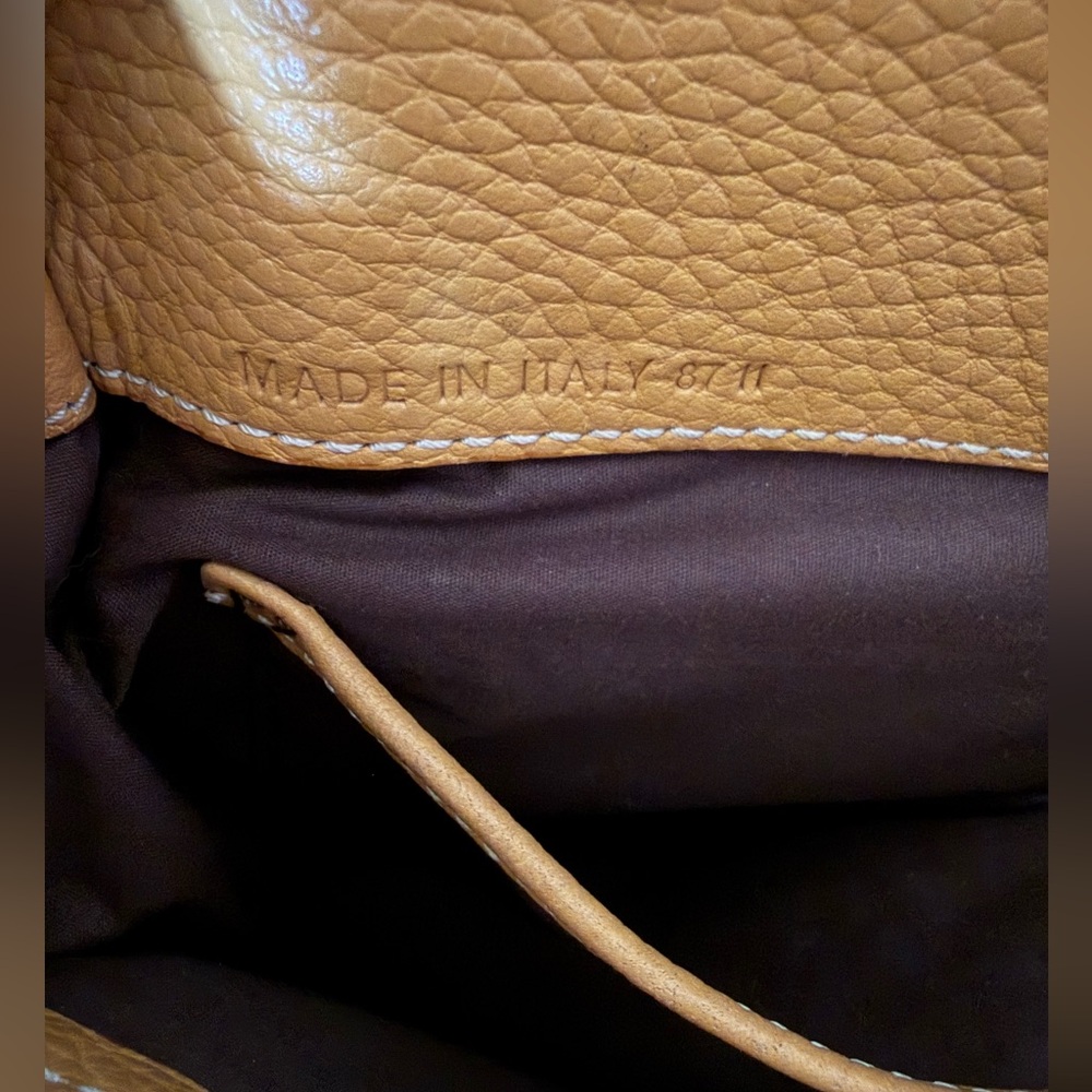 EUC Tod's Beige Pebbled Leather Medium Mocassino Tote - Picture 11 of 16